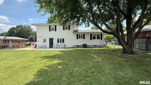 69 NOTTINGHAM Road, Springfield, IL 62704