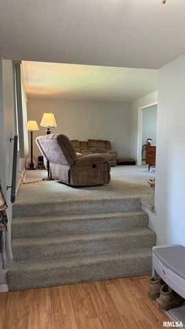 69 NOTTINGHAM Road, Springfield, IL 62704