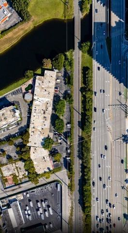 2261 NE 164th St, North Miami Beach, FL 33160