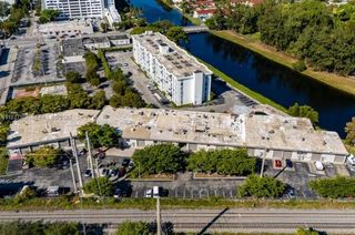 2261 NE 164th St, North Miami Beach, FL 33160