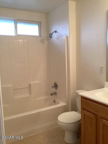 38665 Erika Lane, Palmdale, CA 93551