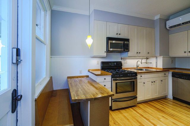 2895 James Avenue S 4, Minneapolis, MN 55408