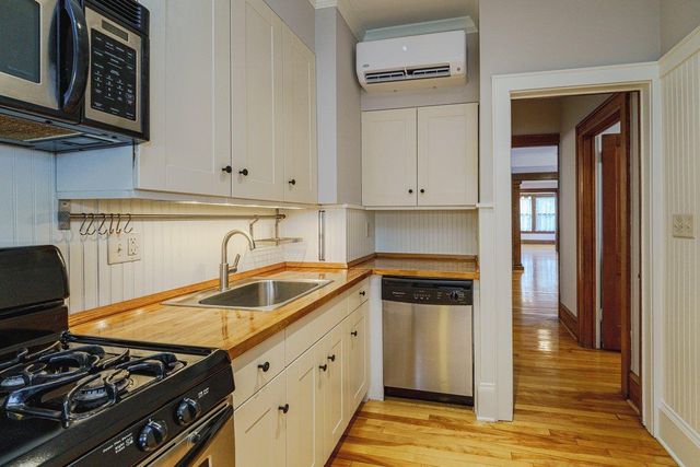 2895 James Avenue S 4, Minneapolis, MN 55408