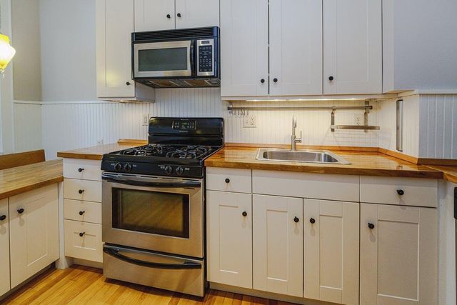 2895 James Avenue S 4, Minneapolis, MN 55408