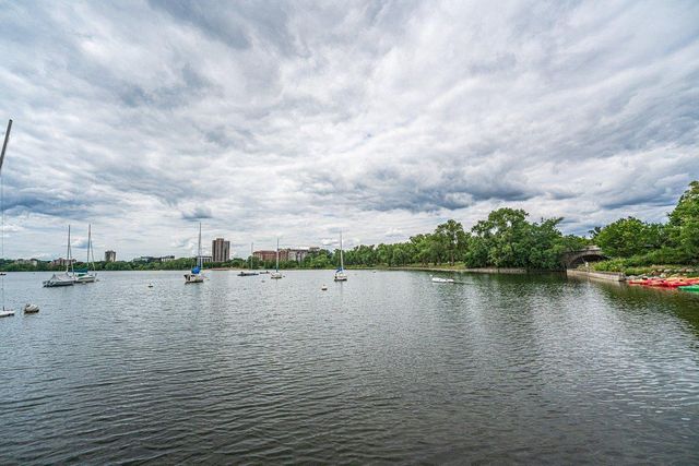 2895 James Avenue S 4, Minneapolis, MN 55408