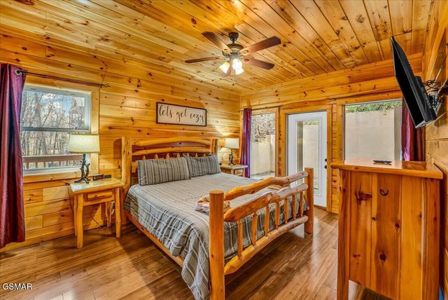 2740 Mountain View Circle, Sevierville, TN 37862