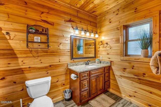 2740 Mountain View Circle, Sevierville, TN 37862