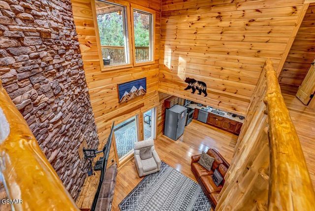 2740 Mountain View Circle, Sevierville, TN 37862