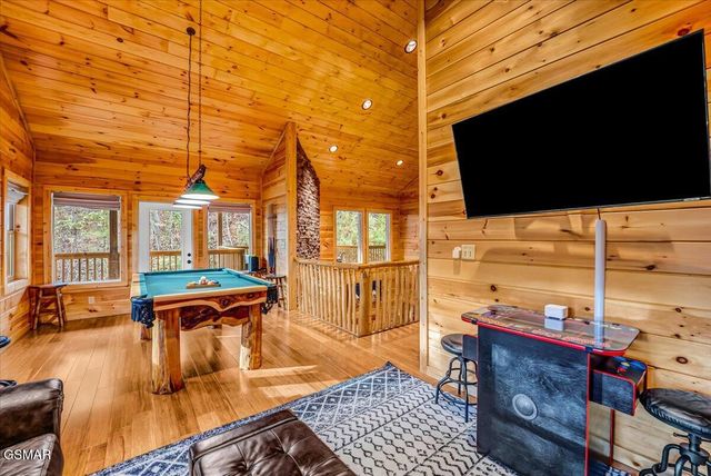 2740 Mountain View Circle, Sevierville, TN 37862