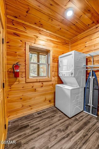 2740 Mountain View Circle, Sevierville, TN 37862