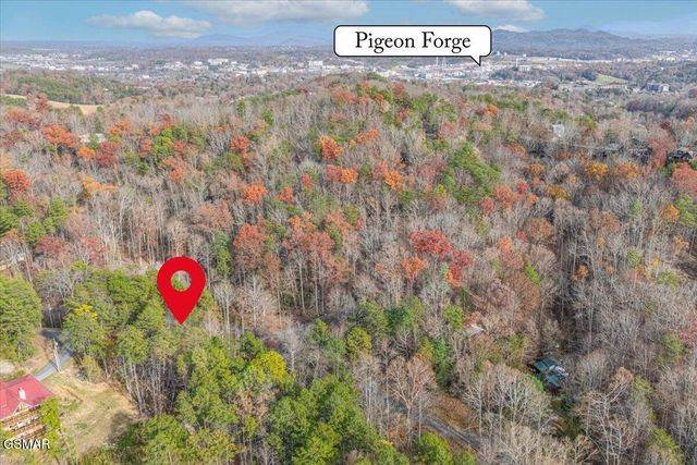 2740 Mountain View Circle, Sevierville, TN 37862