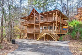 2740 Mountain View Circle, Sevierville, TN 37862