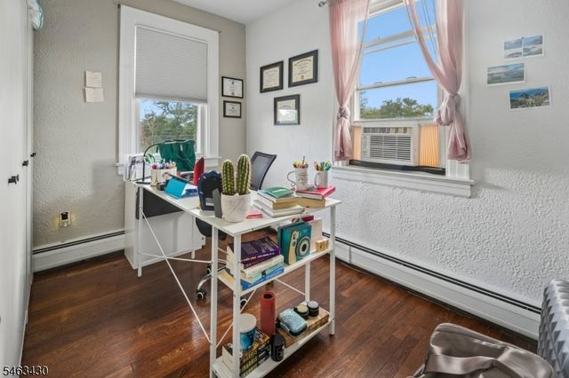 12 Silleck St, Clifton City, NJ 07013