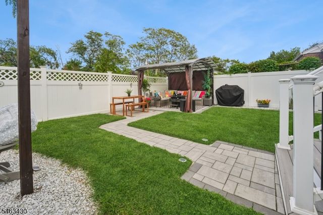 12 Silleck St, Clifton City, NJ 07013