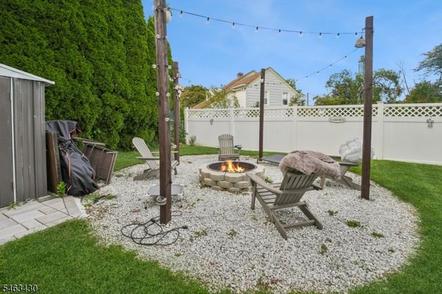 12 Silleck St, Clifton City, NJ 07013