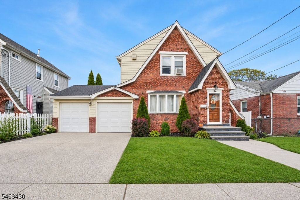 12 Silleck St, Clifton City, NJ 07013