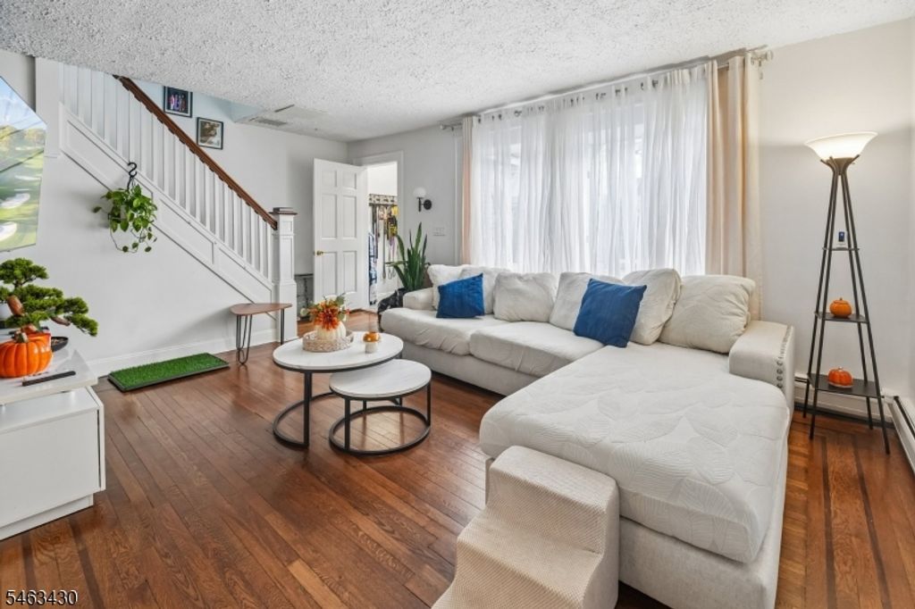 12 Silleck St, Clifton City, NJ 07013 — photo 4