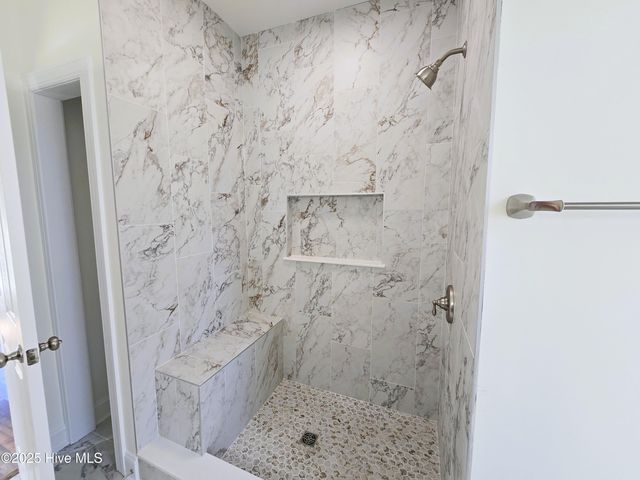 214 E Railroad Street, La Grange, NC 28551