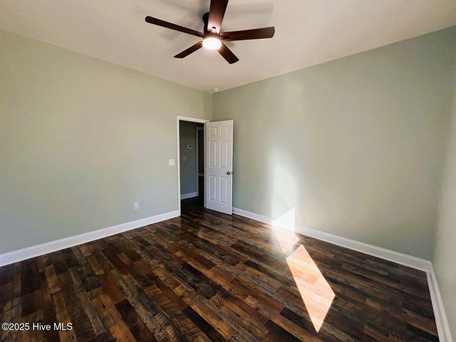 214 E Railroad Street, La Grange, NC 28551