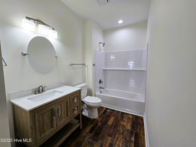 214 E Railroad Street, La Grange, NC 28551