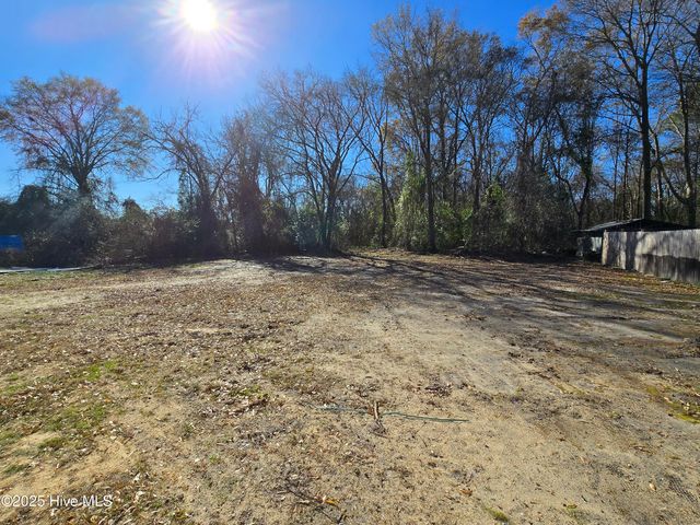 214 E Railroad Street, La Grange, NC 28551