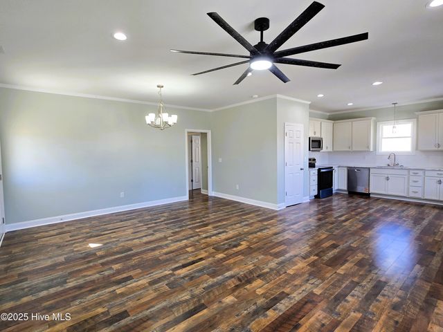 214 E Railroad Street, La Grange, NC 28551