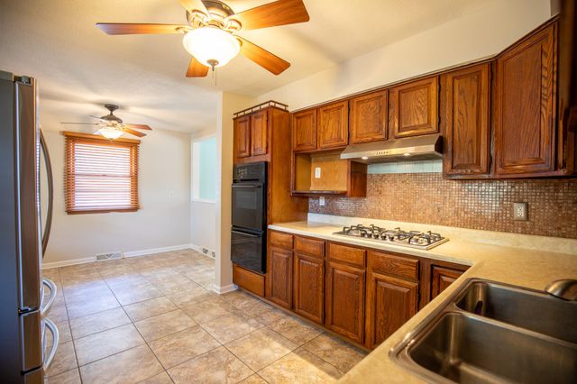 1060 N Vanderburg Street, Gary, IN 46403