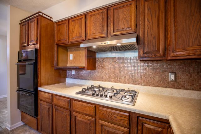 1060 N Vanderburg Street, Gary, IN 46403