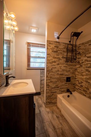 1060 N Vanderburg Street, Gary, IN 46403