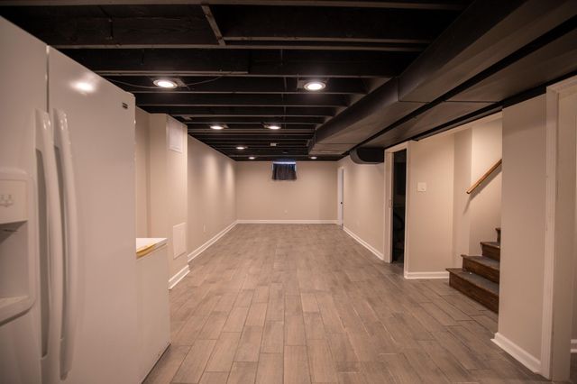 1060 N Vanderburg Street, Gary, IN 46403