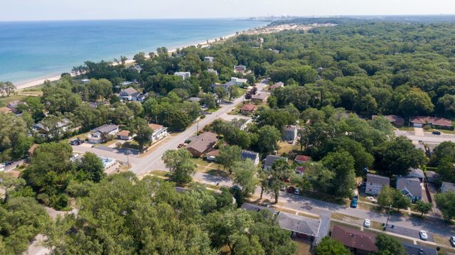 1060 N Vanderburg Street, Gary, IN 46403