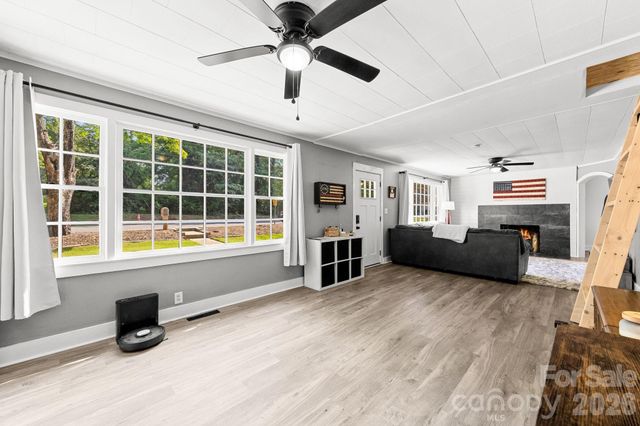 350 Jefferson Street E, York, SC 29745