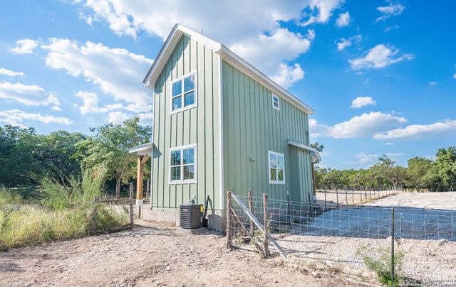 7828 Whartons Dock, Bandera, TX 78003