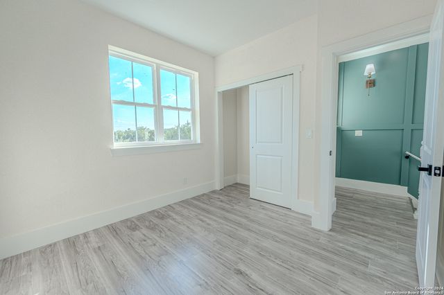 7828 Whartons Dock, Bandera, TX 78003