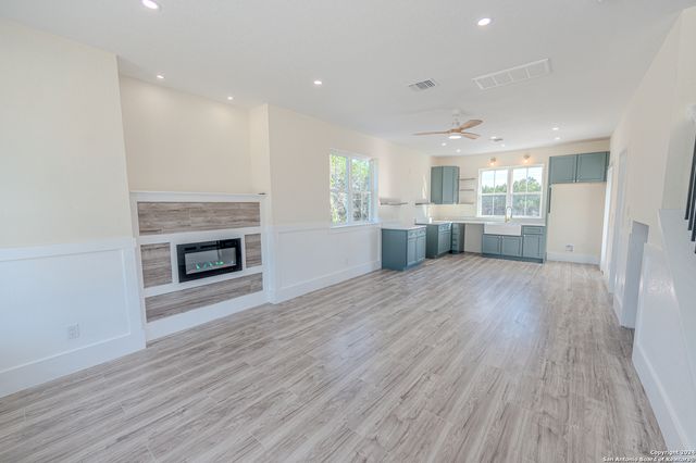 7828 Whartons Dock, Bandera, TX 78003