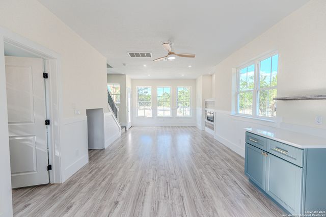 7828 Whartons Dock, Bandera, TX 78003