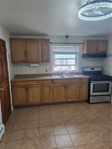 89 Columbia Avenue, Pawtucket, RI 02860