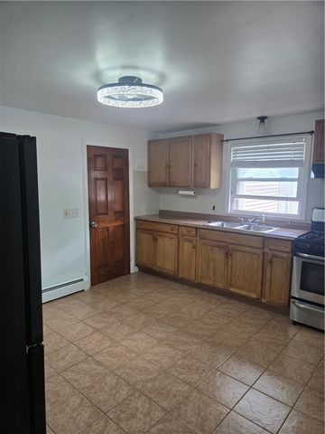 89 Columbia Avenue, Pawtucket, RI 02860