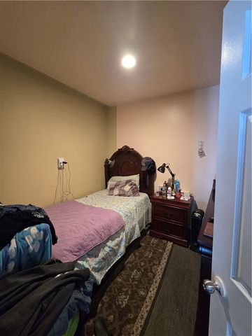 89 Columbia Avenue, Pawtucket, RI 02860