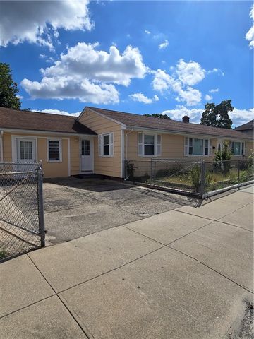 89 Columbia Avenue, Pawtucket, RI 02860
