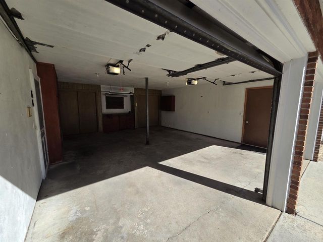 3221 Dover Court, Janesville, WI 53546