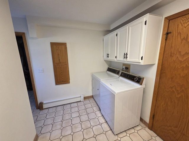 3221 Dover Court, Janesville, WI 53546