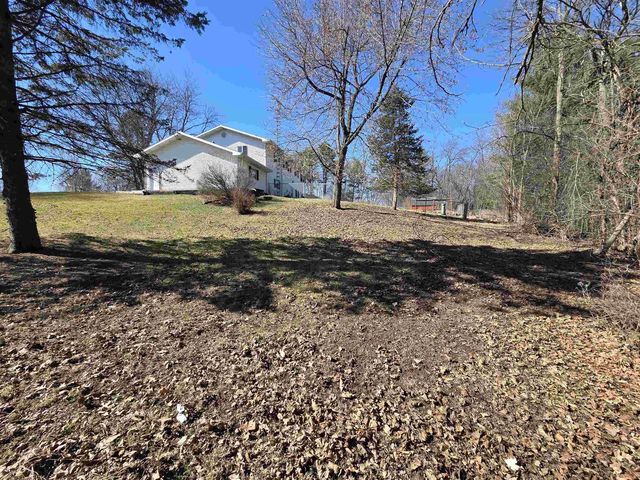 3221 Dover Court, Janesville, WI 53546