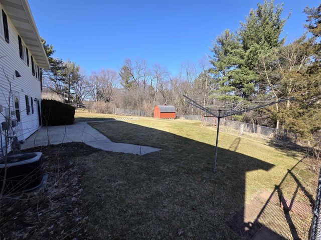 3221 Dover Court, Janesville, WI 53546