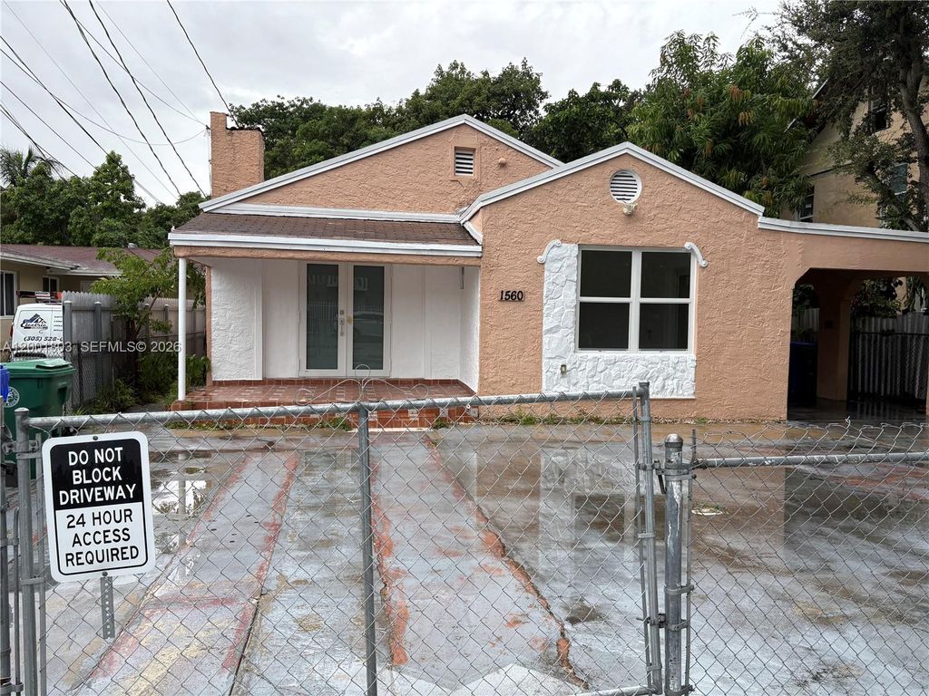 1560 NW 25th Ave 1, Miami, FL 33125