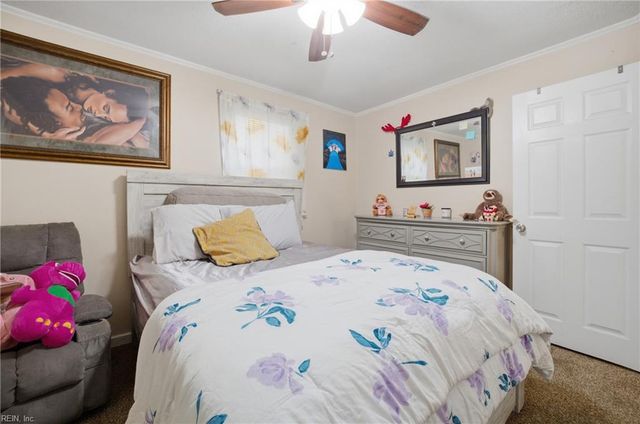 1926 N Lakeland DR, Norfolk, VA 23518