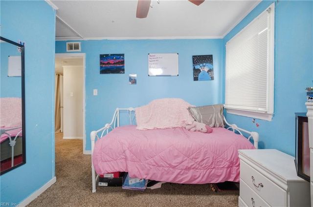 1926 N Lakeland DR, Norfolk, VA 23518