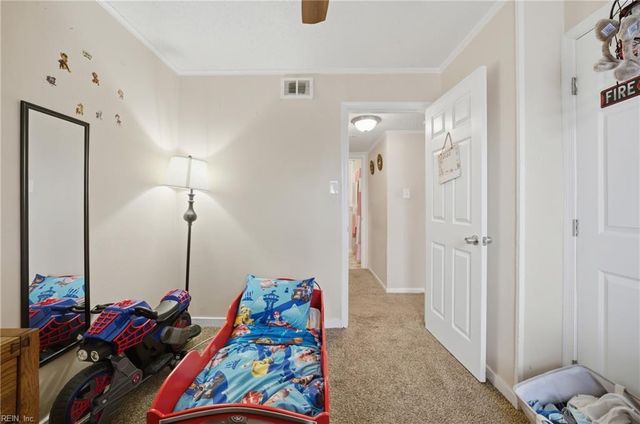 1926 N Lakeland DR, Norfolk, VA 23518