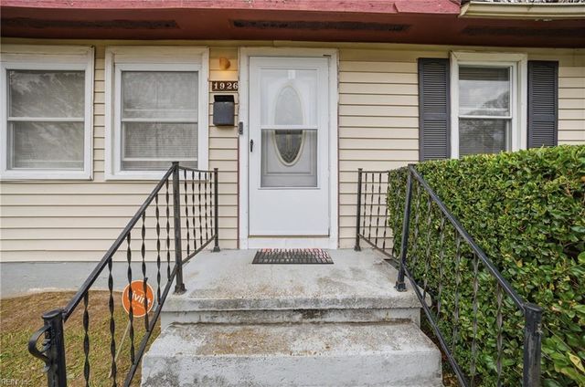1926 N Lakeland DR, Norfolk, VA 23518