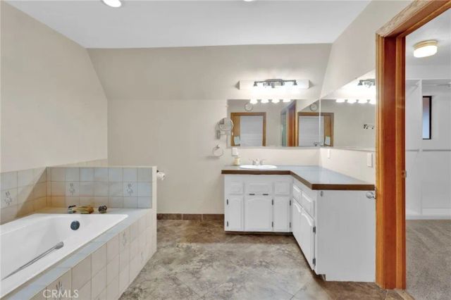 985 Pheasant, Wrightwood, CA 92397